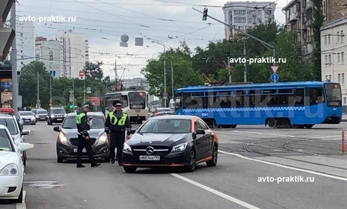 Первые действия в случае дорожно-транспортного происшествия